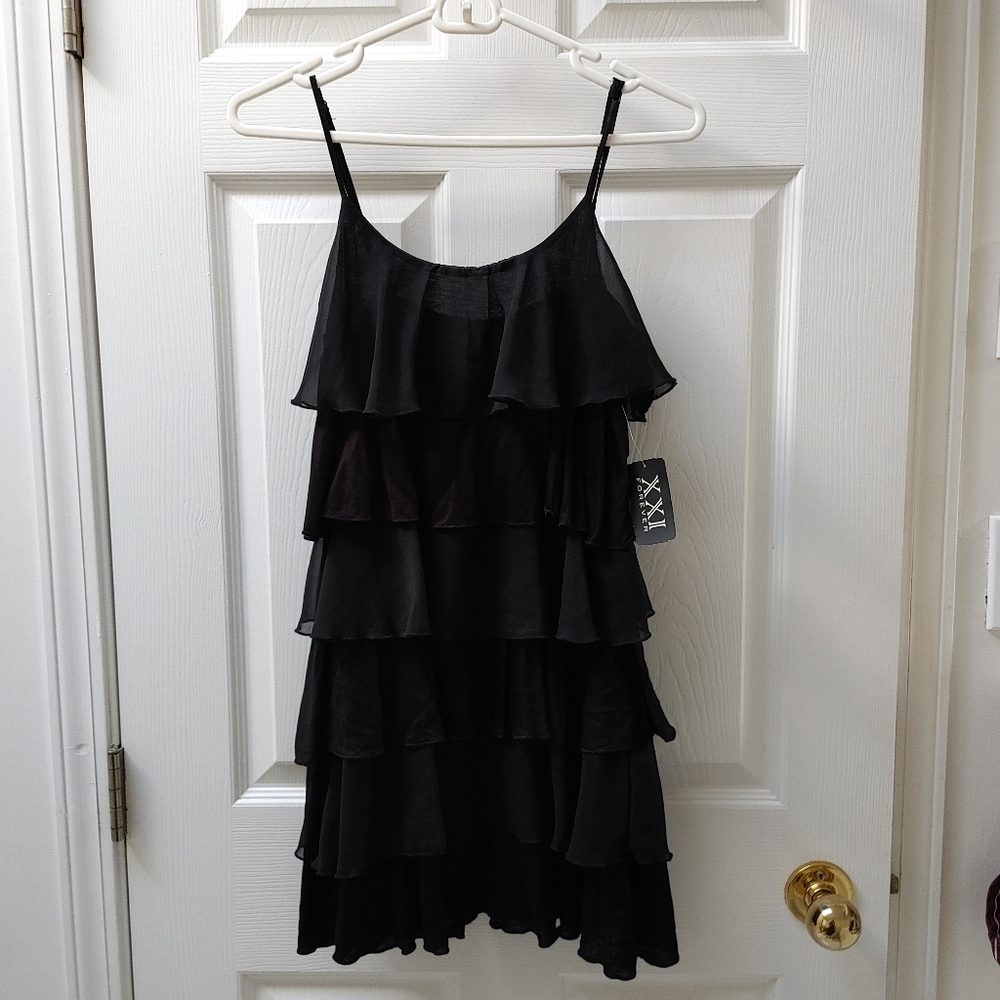 NWT Forever 21 Ruffled Top